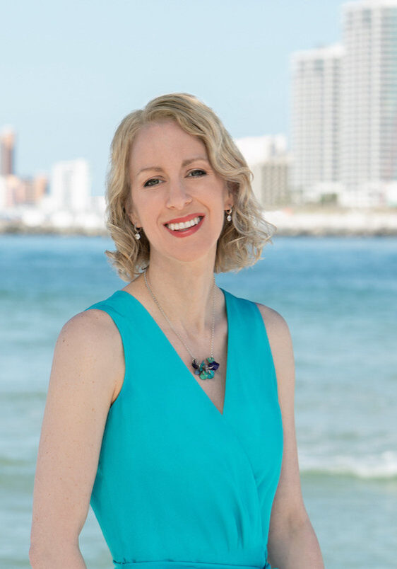 coastal_katy_2023062-0035T_MASTER_CROP_SQUARE